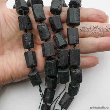 Шерл черный турмалин необработанный бусины 15-16 мм art: 106918 фотография 3