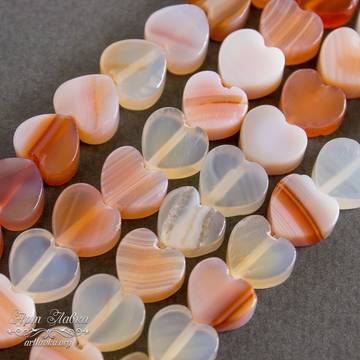 Сардоникс натуральный 10 мм полосатые бусины сердце - фото изображение товара, artikul:  