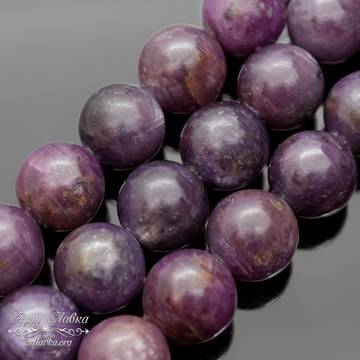 Сапфир пурпурный натуральный 10,5 мм бусины глянцевые шарики - фото изображение товара, artikul: 109896
