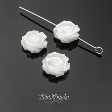 Перламутр белый 12 мм бусина Роза - фото изображение товара, artikul: 112387